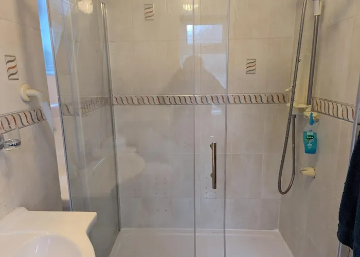 House Homestay Leeds (West Yorkshire)